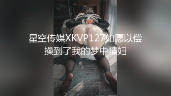 兩隻小妖精在打架，看誰會淫