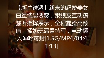 破解网络摄像头监控偷拍学生放假住在教室打地铺的夫妻午睡骚媳妇骑在老公身上慢摇