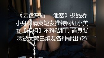 大奶熟女人妻 爽不爽 啊啊舒服 射哪里 射在我逼里 撅着大肥屁屁吃鸡 后入冲刺 内射