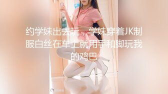 -服装店男老板与风韵犹存少妇员工收款台里偸偸打炮内射 崛起翘臀后入