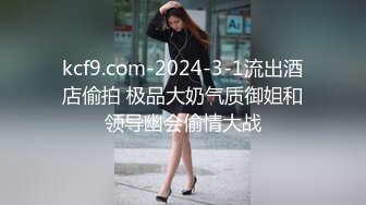  小李寻欢酒店约操骚熟女，掏出奶子吸吮狂揉穴，先给屌刮毛再操，双腿肩上扛大力输出