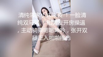 熟女妈妈 阿姨笑的好开心 身材哪里都是肉 肉嘟嘟的 一对大奶子 稀毛鲍鱼 被小伙操出白浆了