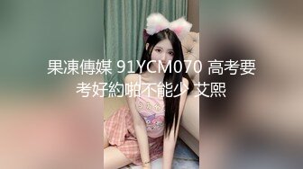  大奶子小少妇全程露脸跟大哥激情啪啪，听狼友指挥交大鸡巴主动上位激情抽插