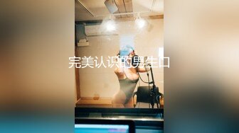 00后汉服萌妹子啪啪穿着衣服足交后入，抬腿抽插搞完休息换上JK装再第二炮