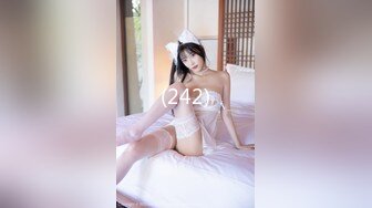 【OnlyFans】小胡渣大屌男友，颜值在线的肉感体态女友[yamthacha]福利合集，蜜桃臀粉穴后入，居家自拍 12